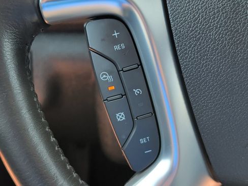 Used 2017 Chevrolet Traverse Premier AWD/4WD image 12