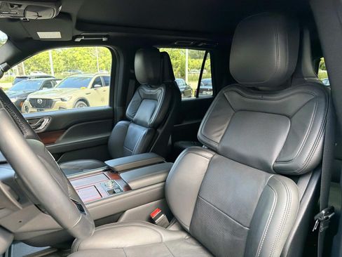 Used 2023 Lincoln Navigator Reserve AWD/4WD image 20