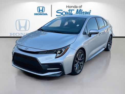 Used 2021 Toyota Corolla SE image 3