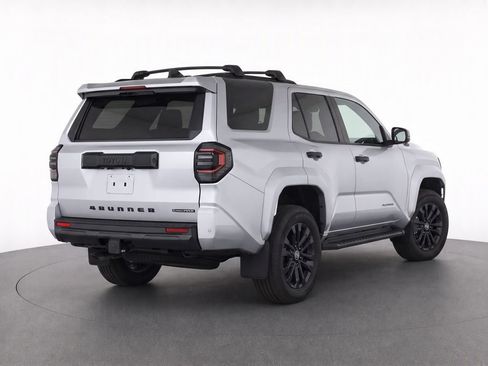 Used 2025 Toyota 4Runner Platinum AWD/4WD image 5