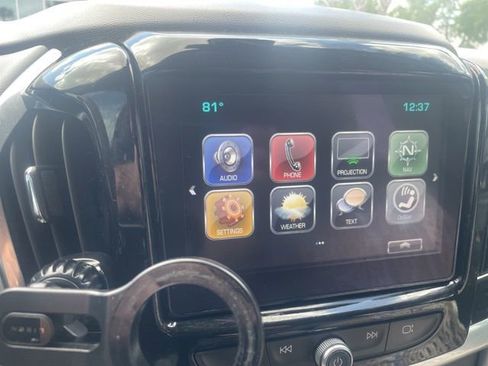 Used 2018 Chevrolet Traverse LT image 14