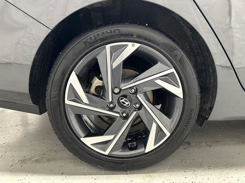 Used 2025 Hyundai Elantra Sport image 60