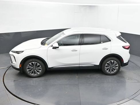 Used 2024 Buick Envision Preferred AWD/4WD image 38