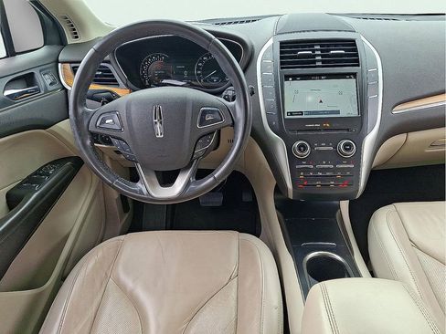 Used 2017 Lincoln MKC Select w/ Select Plus Package image 12