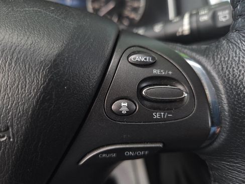 Used 2019 Nissan Murano SV w/ Premium Package image 31