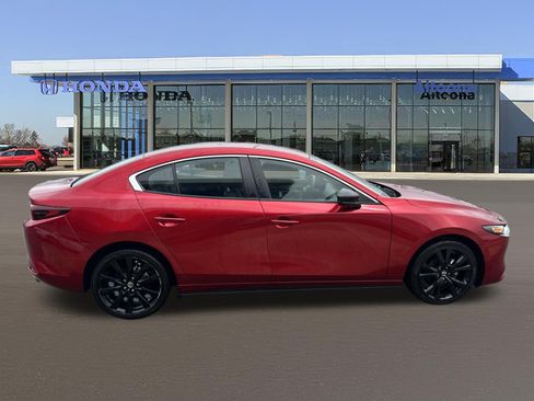 Used 2024 MAZDA MAZDA3 s FWD image 5