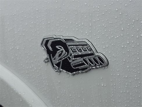 New 2026 RAM 1500 4x4 Crew Cab image 13