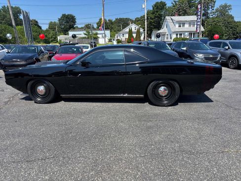 Used 2023 Dodge Challenger SRT Hellcat w/ Driver Convenience Group image 3
