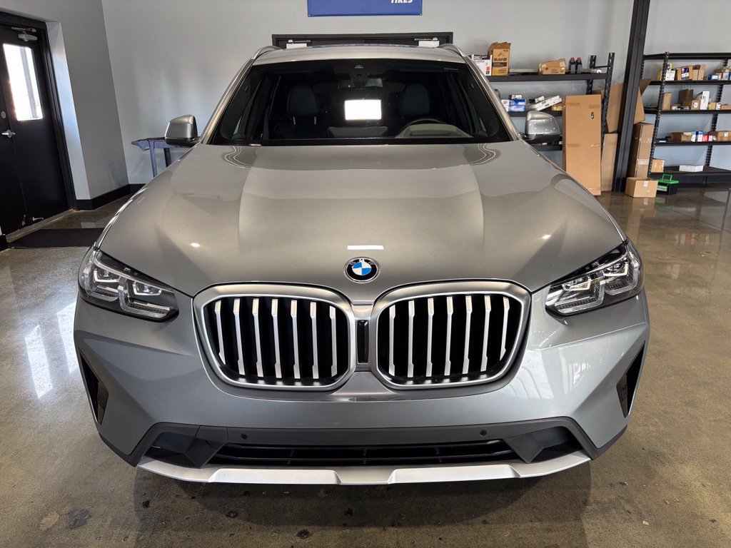 Used 2024 BMW X3 xDrive30i w/ Premium Package AWD/4WD image 3