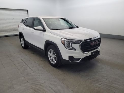 Used 2023 GMC Terrain SLE AWD/4WD image 13
