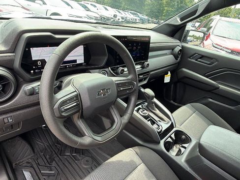 New 2026 Chevrolet Colorado Trail Boss AWD/4WD image 3