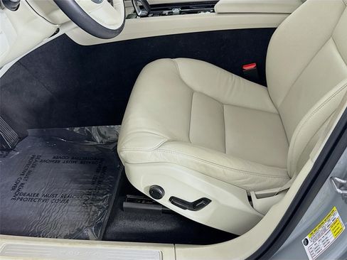Used 2024 Volvo XC60 B5 Core w/ Protection Package AWD/4WD image 21