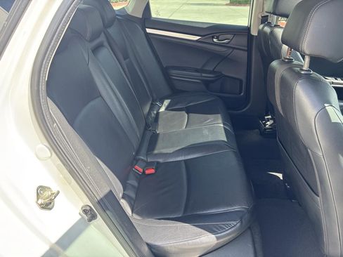 Used 2019 Honda Civic EX-L image 14
