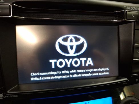 Used 2017 Toyota RAV4 XLE image 22