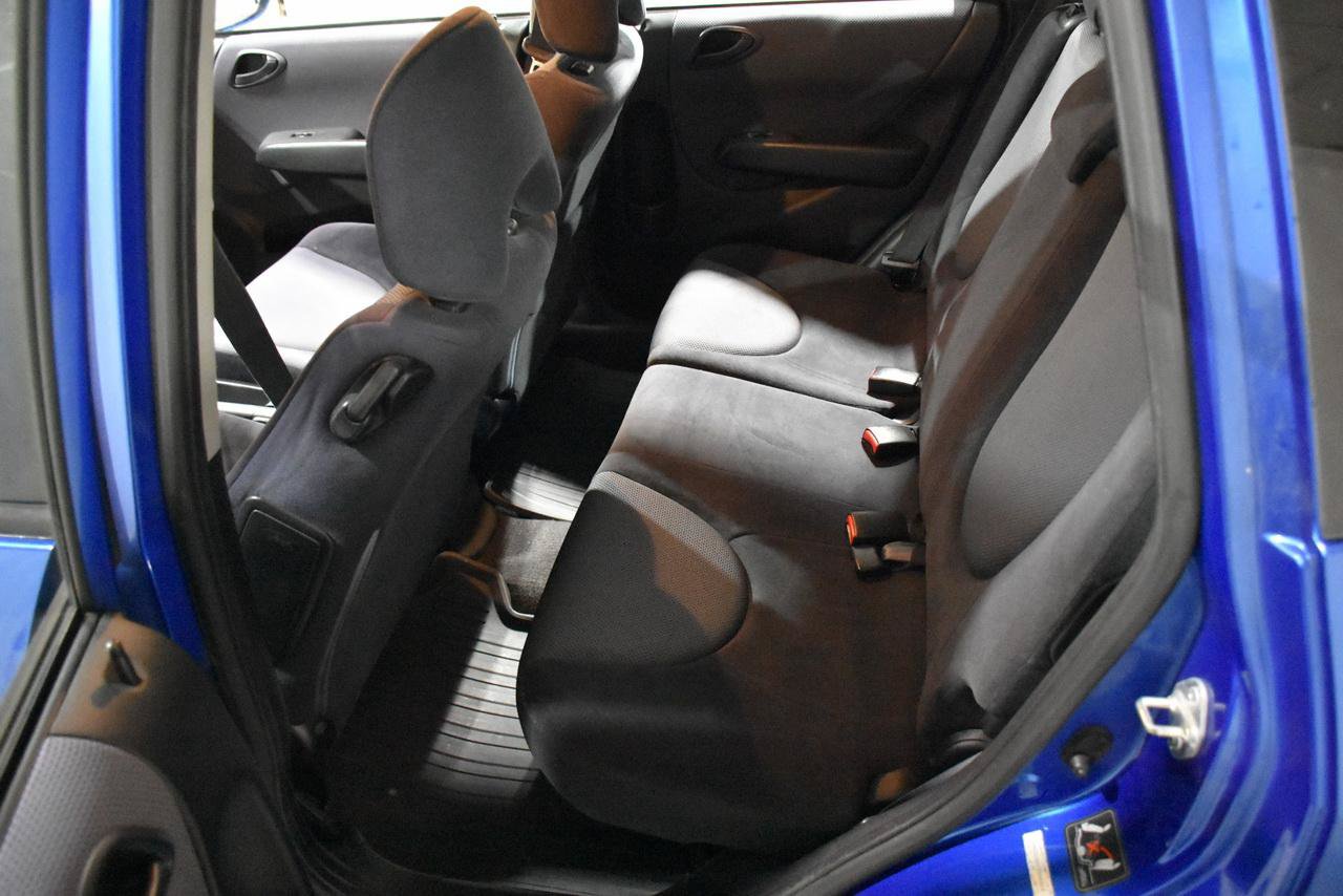 Used 2007 Honda Fit Sport image 19