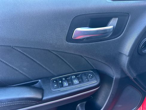 Used 2023 Dodge Charger SXT image 10