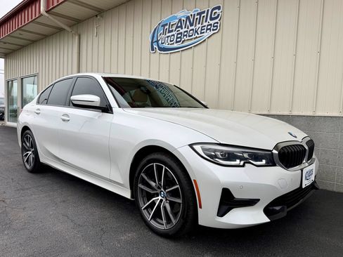 Used 2022 BMW 330i xDrive Sedan w/ Driving Assistance Package AWD/4WD image 4