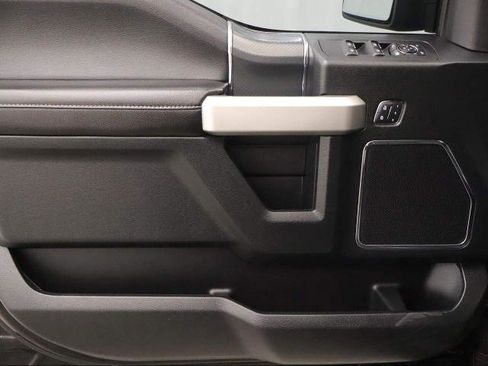 Certified 2019 Ford F150 Lariat image 40