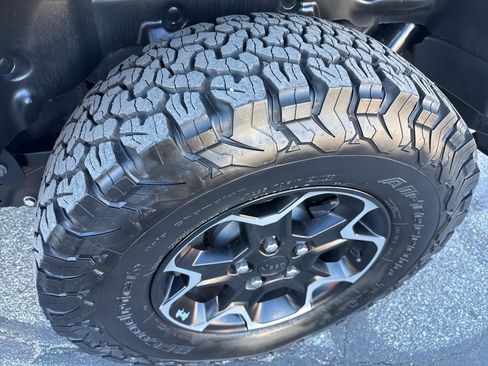 Used 2021 Jeep Wrangler Unlimited Rubicon 4xe w/ Steel Bumper Group image 13