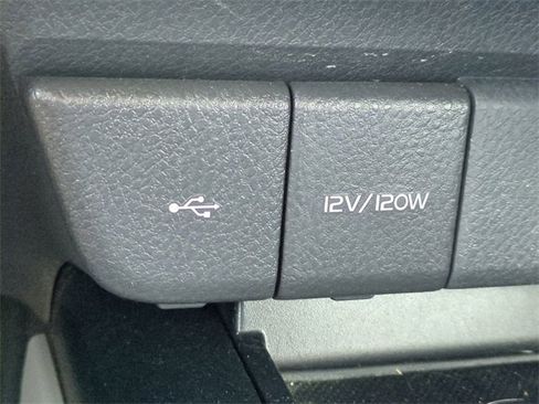 Used 2020 Toyota Camry SE image 20