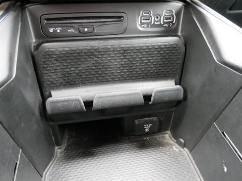 Used 2019 RAM 1500 Laramie AWD/4WD image 24