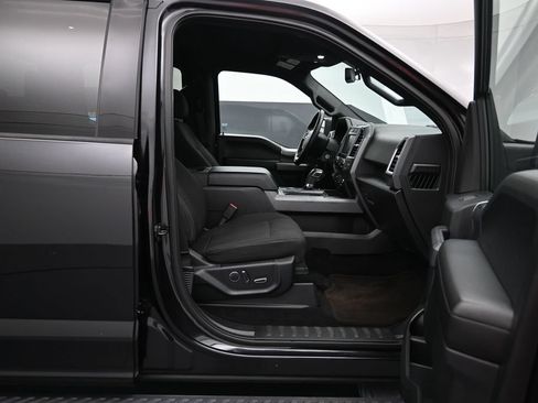 Used 2015 Ford F150 XLT w/ Equipment Group 302A Luxury RWD image 26