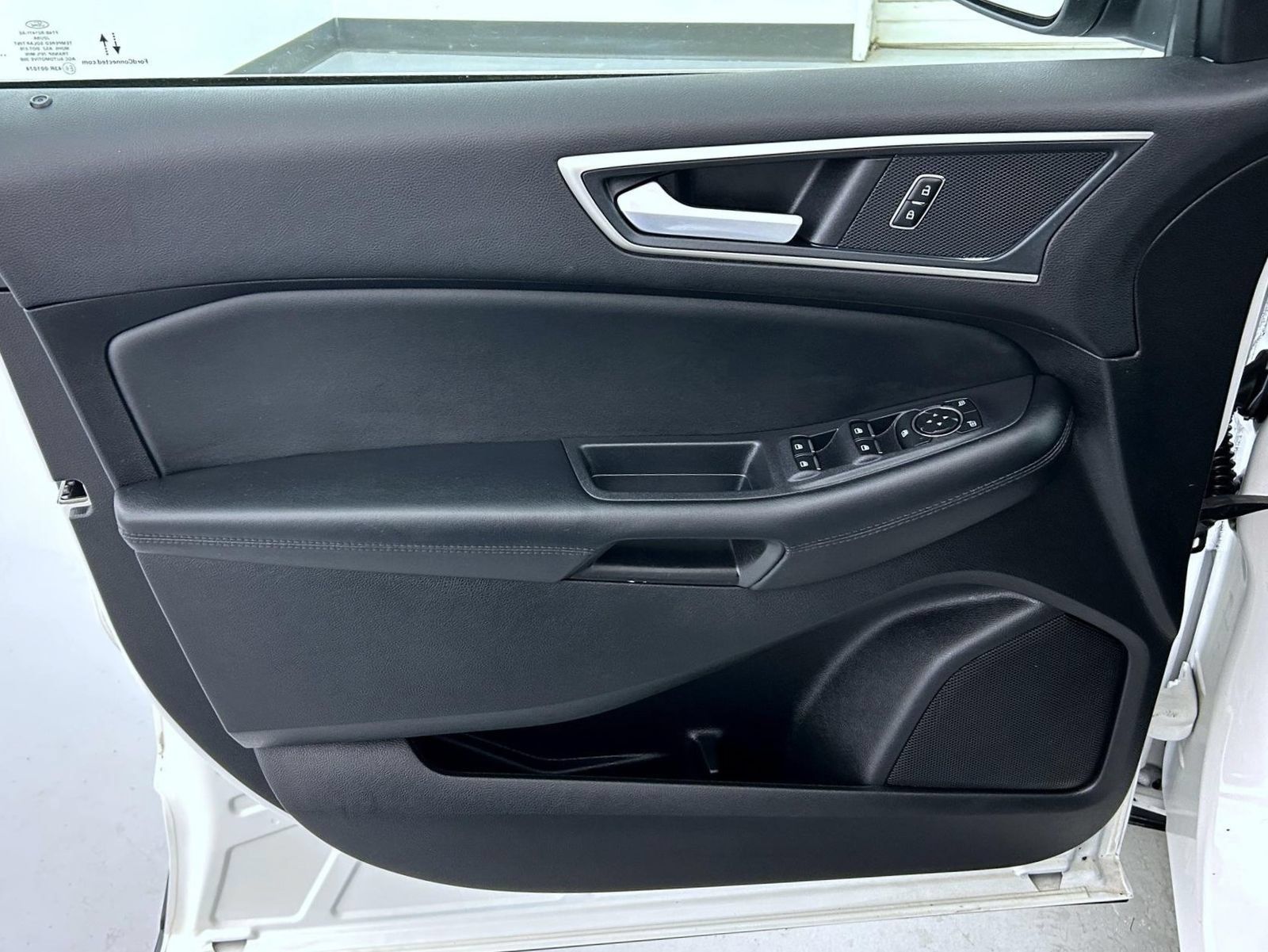 Used 2024 Ford Edge SEL w/ Convenience Package AWD/4WD image 9