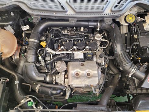 Used 2018 Ford EcoSport SE FWD image 30