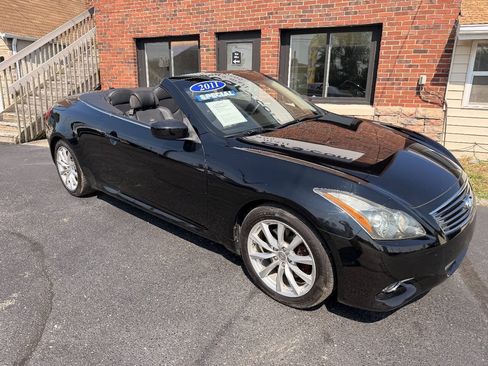 Used 2011 INFINITI G37 Convertible w/ Premium Pkg RWD image 1