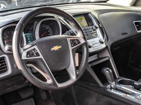 Used 2017 Chevrolet Equinox LT w/ Convenience Package image 8