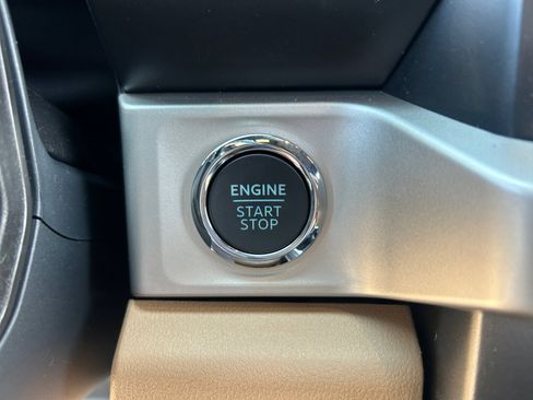 New 2025 Ford F350 XLT w/ Black Appearance Package image 30