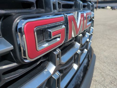 Certified 2023 GMC Canyon AT4 w/ AT4 Premium Package image 32