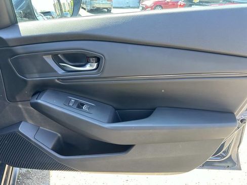 Used 2023 Honda Accord EX image 8