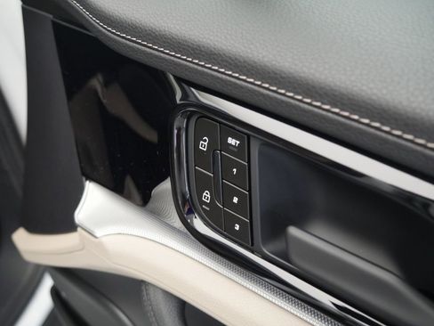 New 2026 Porsche Panamera RWD image 27