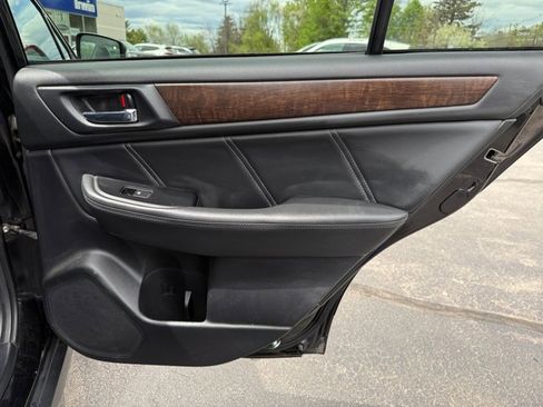 Used 2018 Subaru Outback 2.5i Limited AWD/4WD image 30