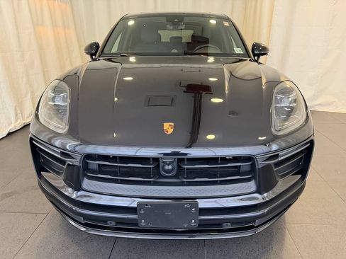 Certified 2024 Porsche Macan AWD/4WD image 6