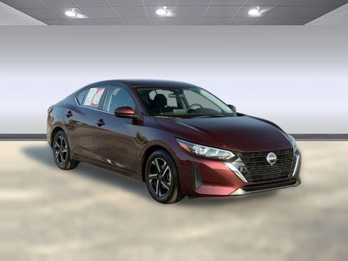 Used 2025 Nissan Sentra SV FWD image 11