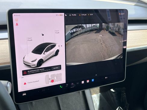 Used 2021 Tesla Model Y Performance image 26