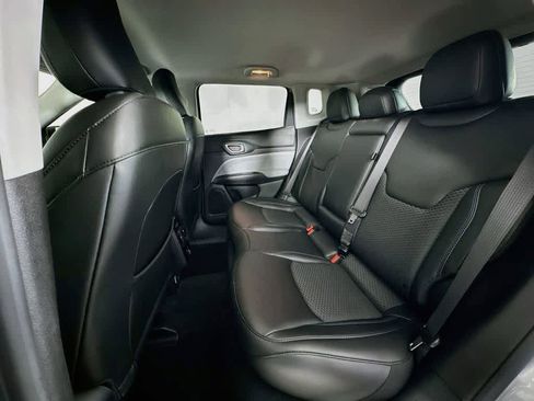 Used 2022 Jeep Compass Latitude AWD/4WD image 14
