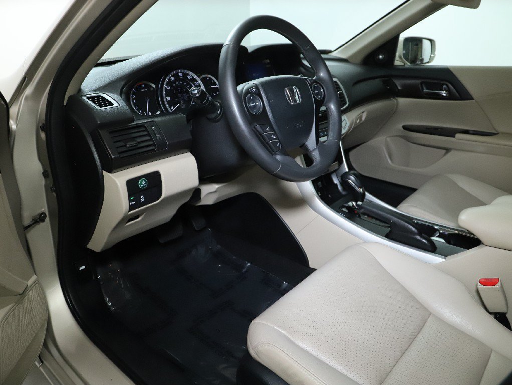Used 2013 Honda Accord EX-L image 17