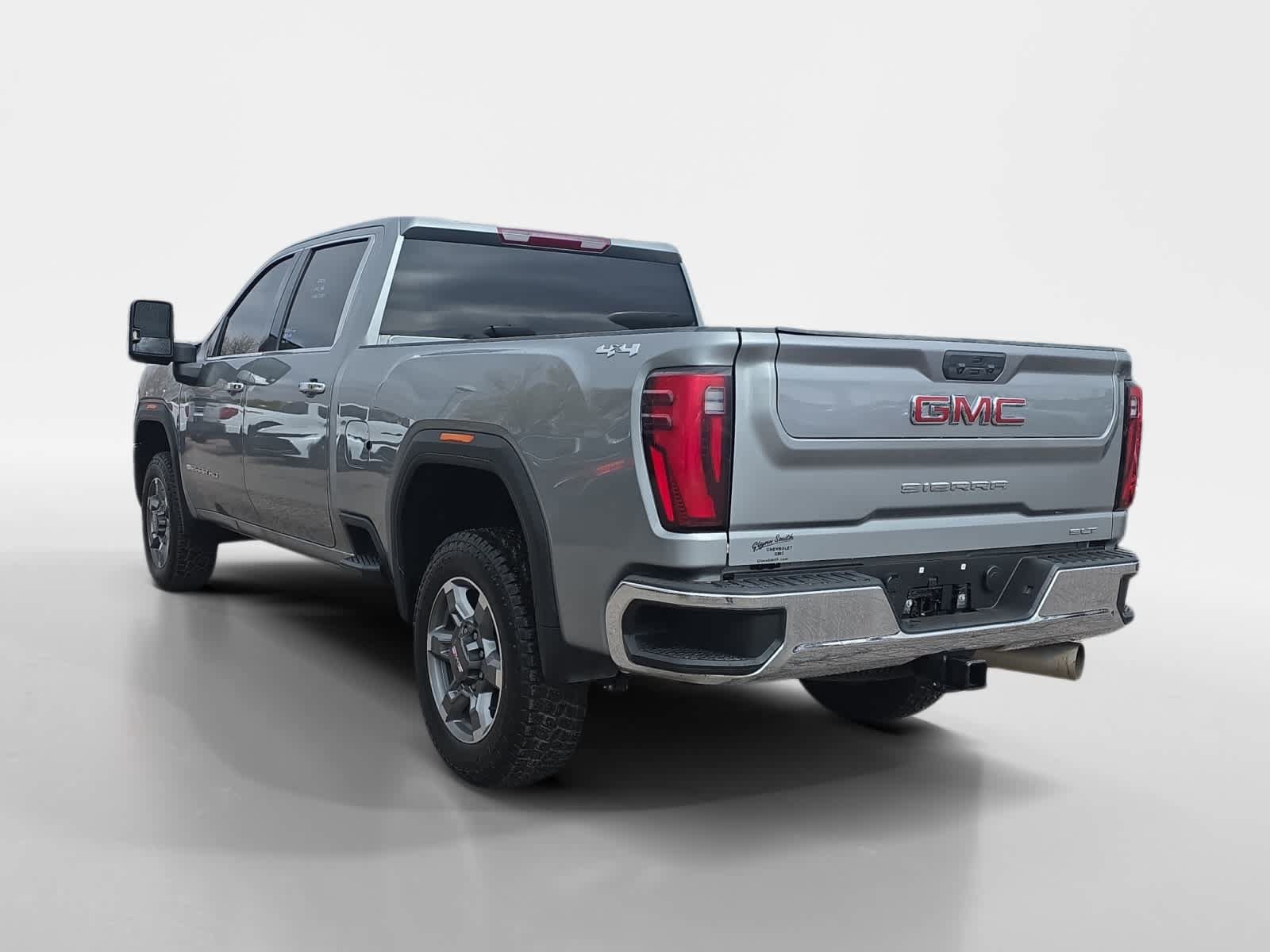 Used 2025 GMC Sierra 2500 SLT w/ SLT Convenience Package AWD/4WD image 3