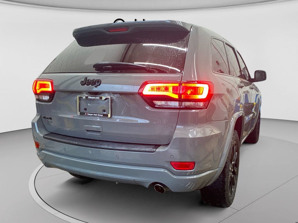 Used 2020 Jeep Grand Cherokee Altitude AWD/4WD image 2