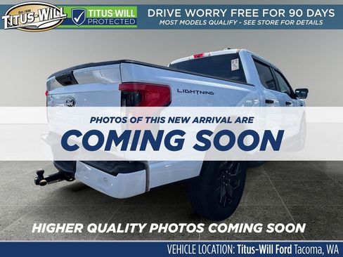Used 2024 Ford F150 Lightning XLT AWD/4WD image 4