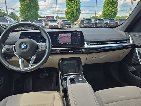 Used 2025 BMW X1 xDrive28i w/ Convenience Package AWD/4WD image 14