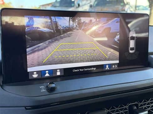 Used 2023 Honda Accord Touring image 16