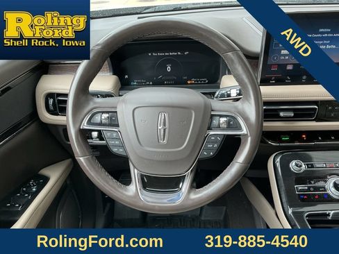 Used 2023 Lincoln Nautilus Reserve AWD/4WD image 17