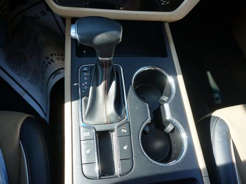 Used 2019 Kia Sedona EX FWD image 9