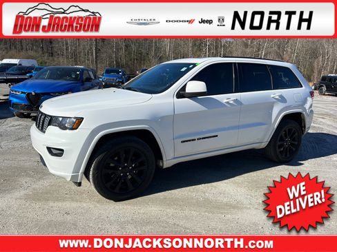 Used 2018 Jeep Grand Cherokee Altitude image 1
