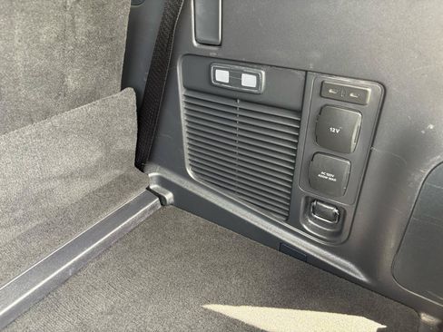Used 2025 Ford Expedition Active AWD/4WD image 55