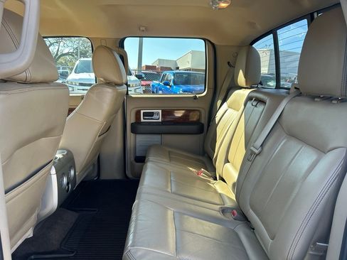 Used 2010 Ford F150 Lariat image 10